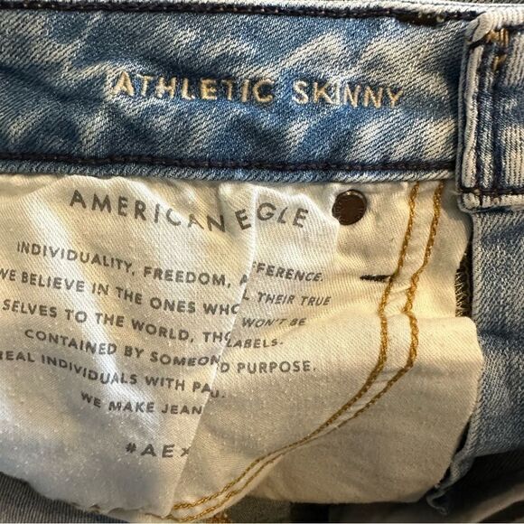 American Eagle Athletic Skinny distressed jean size 28x30 - Picture 7 of 8